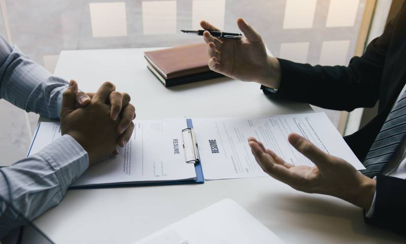 Choisir en prenant une décision avec l'hypnose sur Guichen